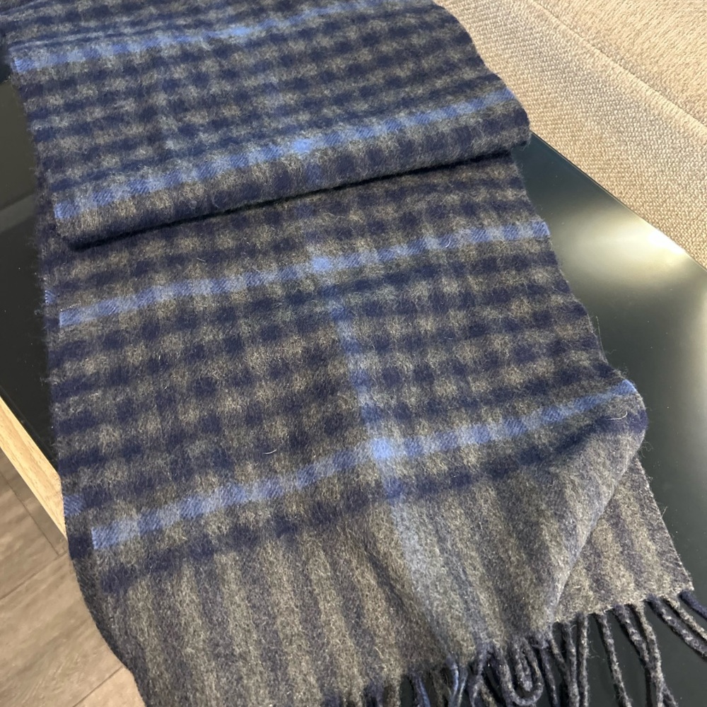 Two men’s scarves